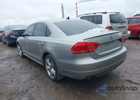 2013 Volkswagen Passat 2.0L Tdi Sel Premium z USA, uszkodzony, nr VIN 1VWCN7A32DC001149